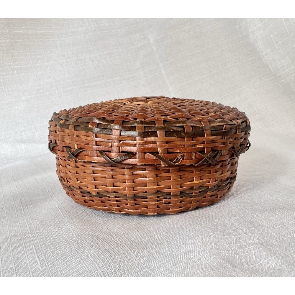 Vintage Trinket Basket Native American Style Lid Ash Splint Wood Woven Folk Art